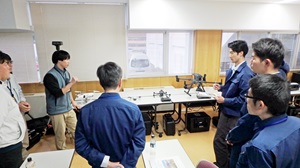 室内_ドローン機器の紹介