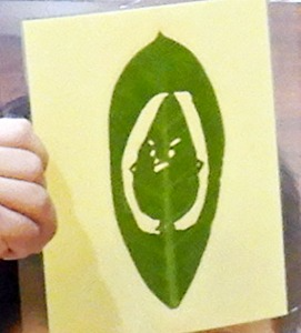 台紙に乗せラミネート加工をして完成！