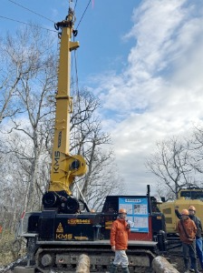 自走式クローラー型タワーヤーダ「KMR4000U」