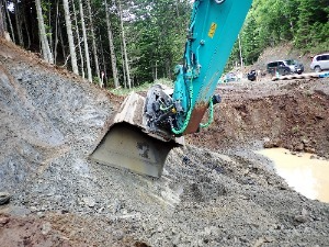 法勾配に合わせたチルト