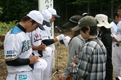プロ野球選手によるサイン会