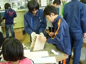 巣箱作り