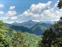 神威岳山
