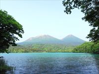 雌阿寒岳・阿寒富士