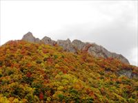 八剣山