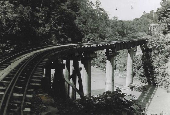 同じく上流より望む