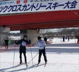 駅伝チームのバトンタッチ