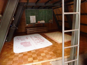 小屋の中