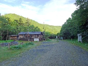 登山口