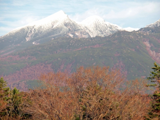 冠雪の羅臼岳