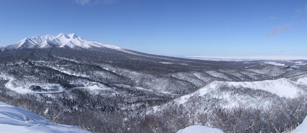 斜里岳からオホーツク海の流氷までの眺望