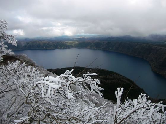 摩周岳山頂から見た摩周湖