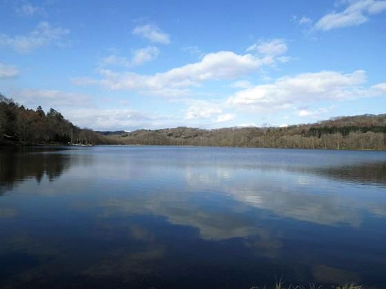 初冬のポロト湖