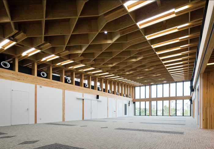 木造で11m超の大スパンを実現した会議室