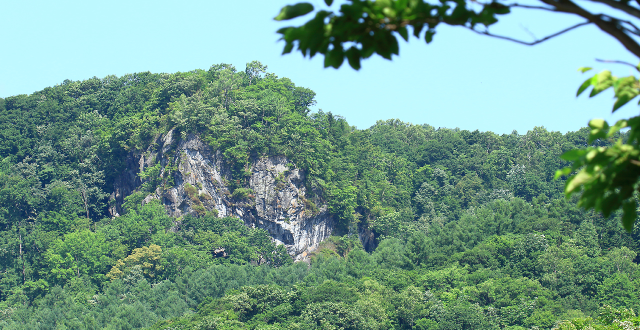 神居岩