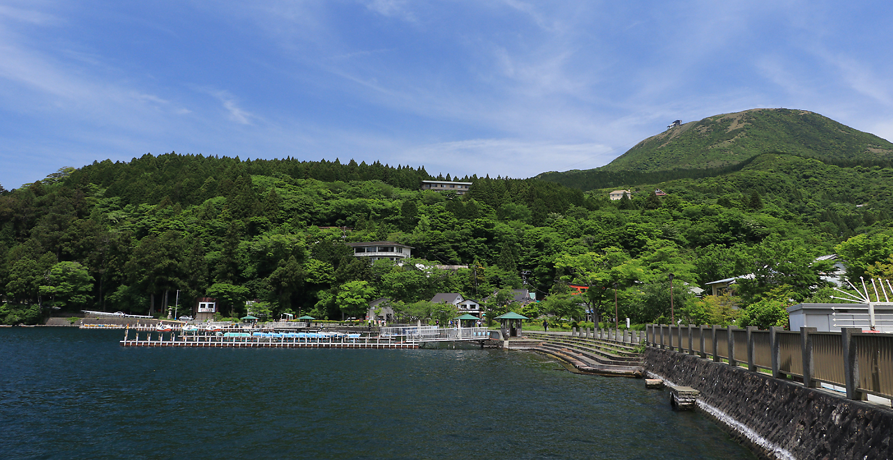 箱根湾から見た駒ヶ岳
