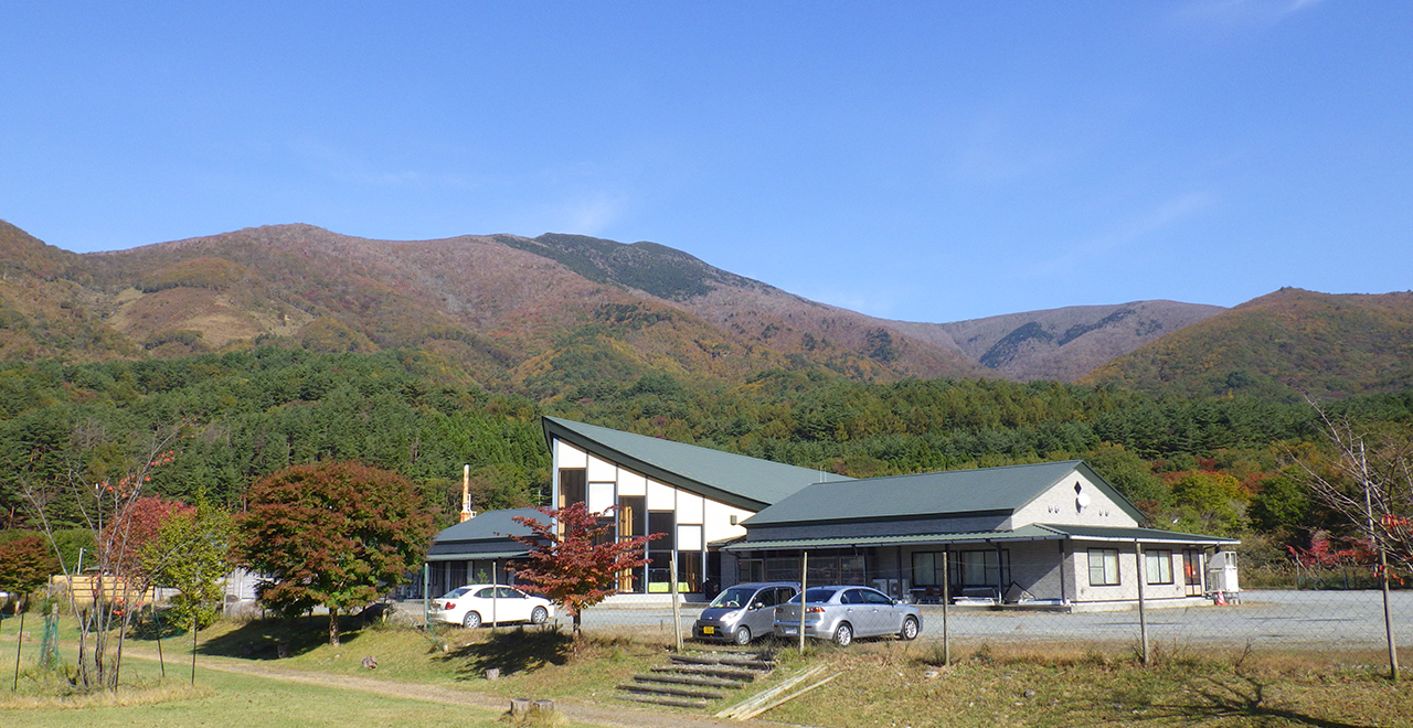 五葉温泉から望む五葉山