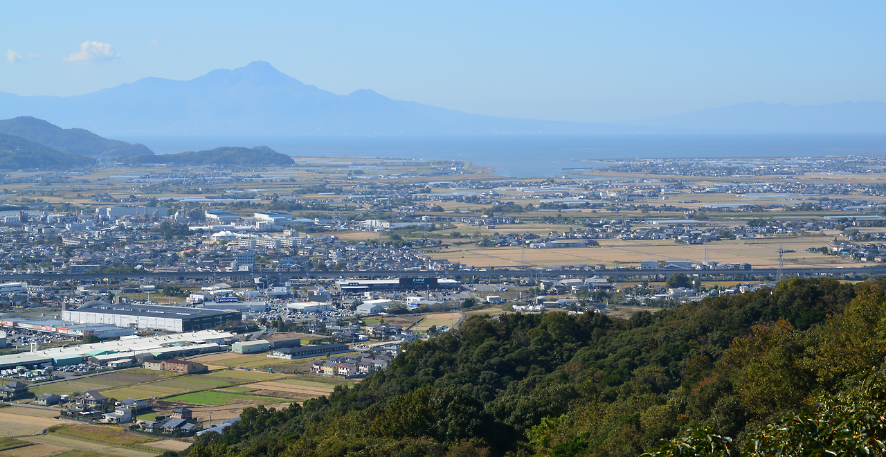 如来寺コースから普賢岳を望む