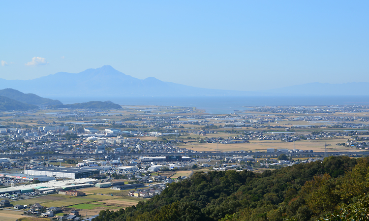 如来寺コースから普賢岳を望む