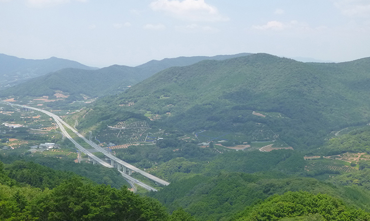 風越峠遊歩道からの遠望