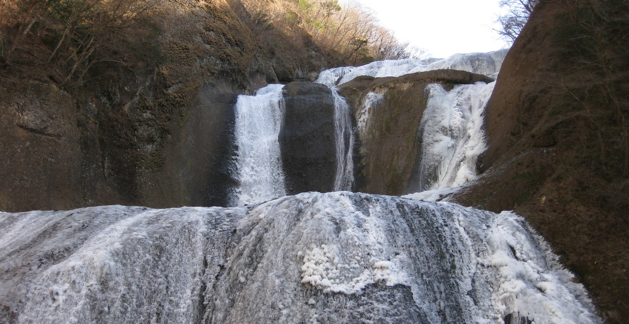 日本三名瀑・袋田の滝の凍結