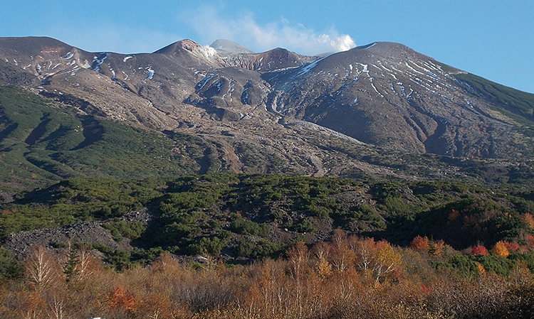 秋の十勝岳