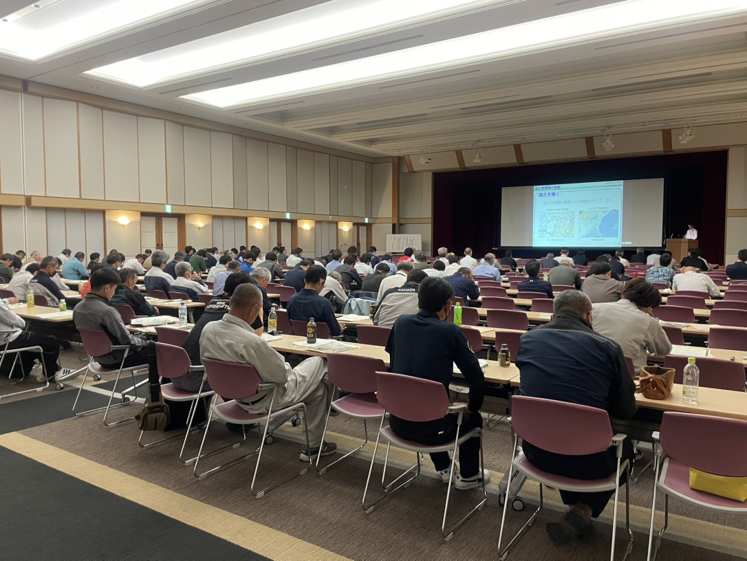 ヘルパーを対象にした研修会