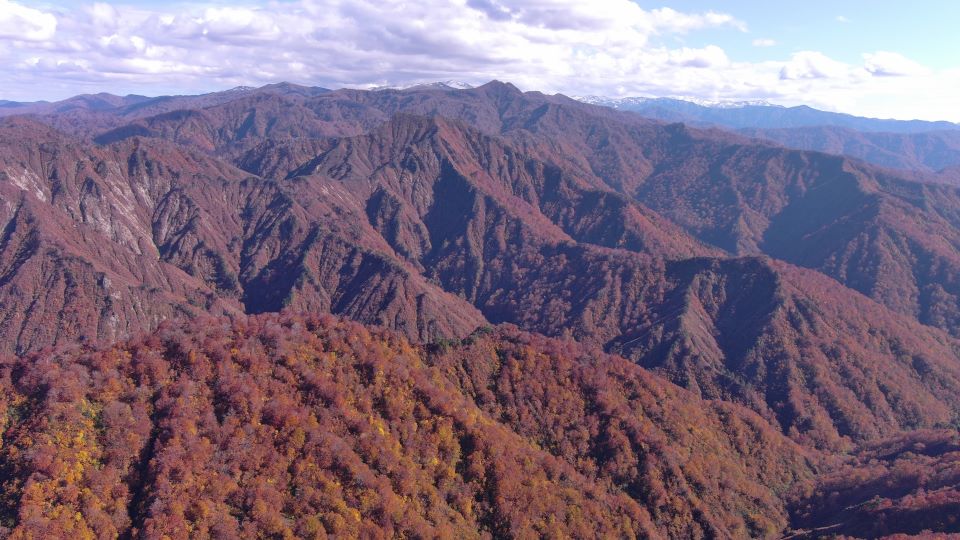 赤く染まった山脈