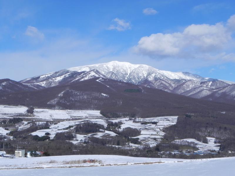 四阿山の山容