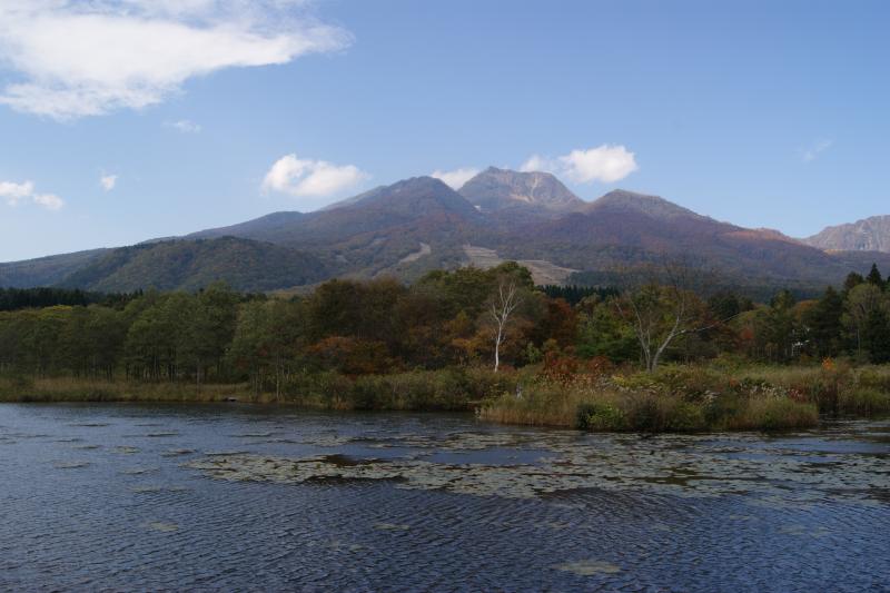 秋の妙高山