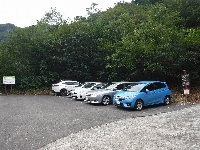 雨飾温泉駐車場