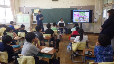 妙高高原小学校授業の様子