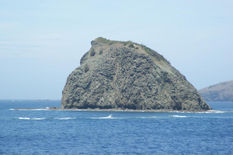 烏帽子岩