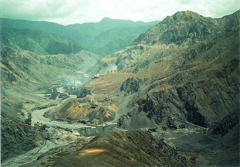 足尾荒廃地の緑化 関東森林管理局