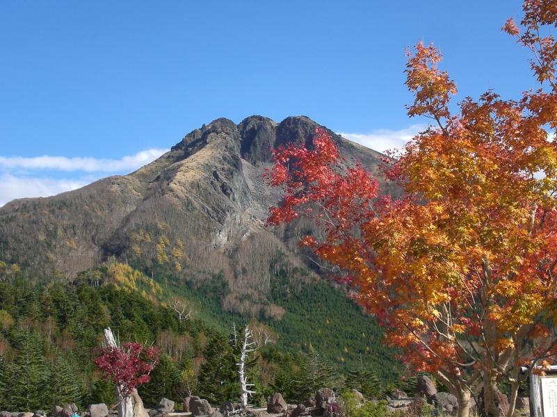 日光白根山ロープウェー駅から