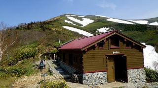 130526平標小屋と平標山