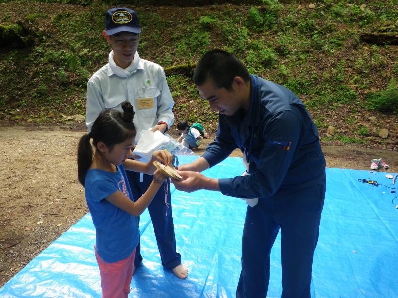 触媒木工手伝い