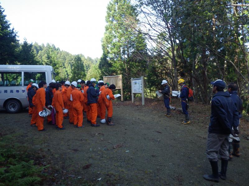 山高遺伝資源看板前