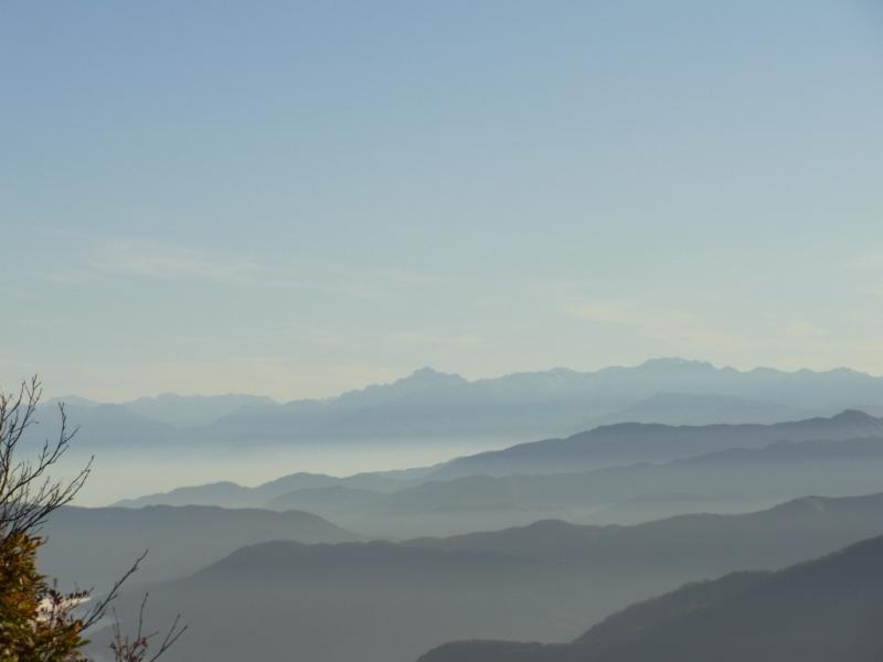 北アルプスの山々1（赤摩木古山から撮影）