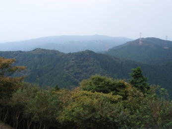 青山高原を望む