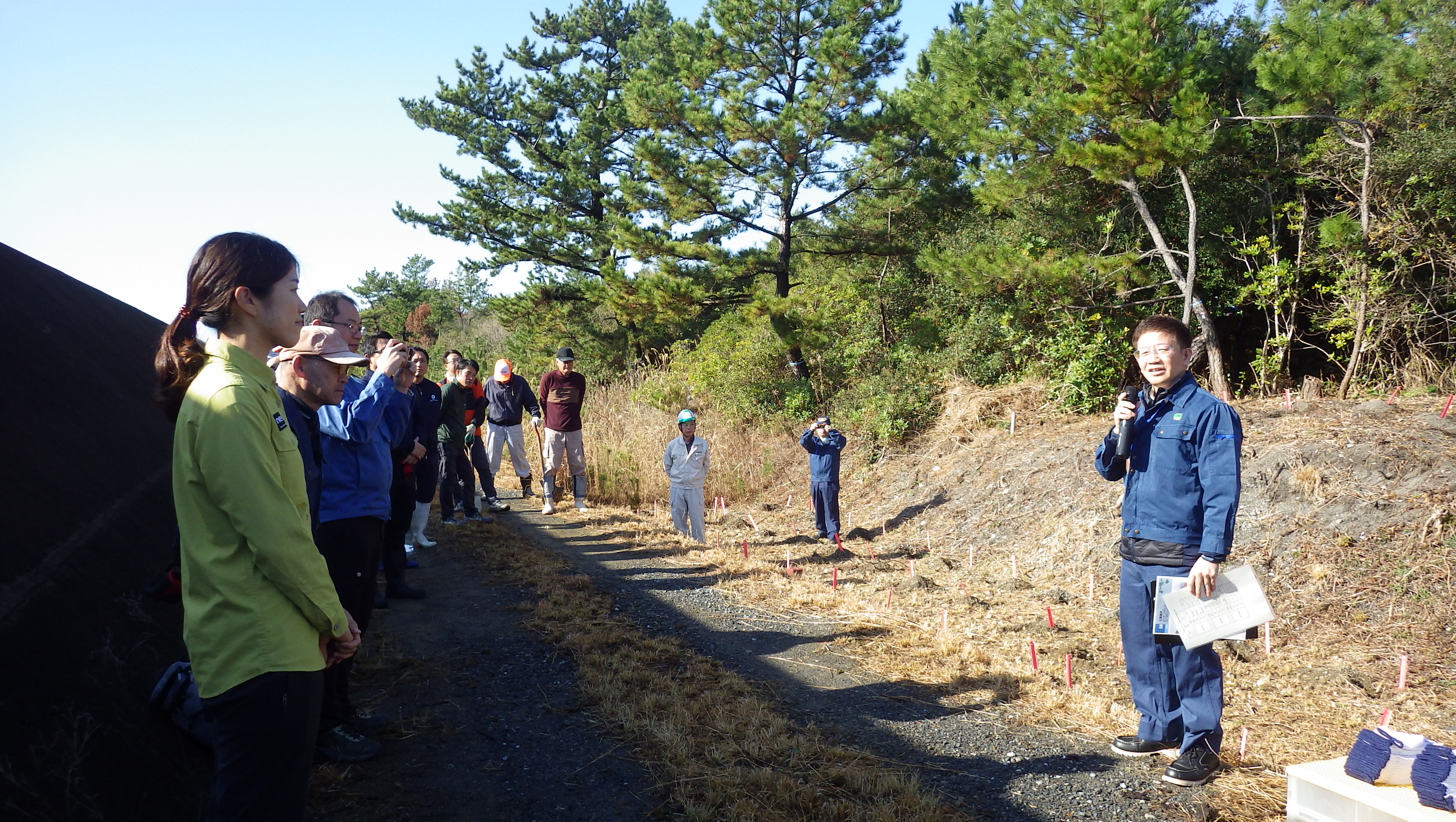 熊野会場でのあいさつのようす