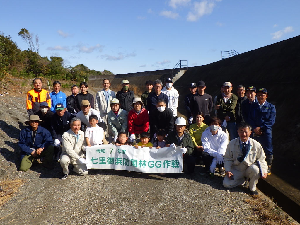 御浜会場での集合写真