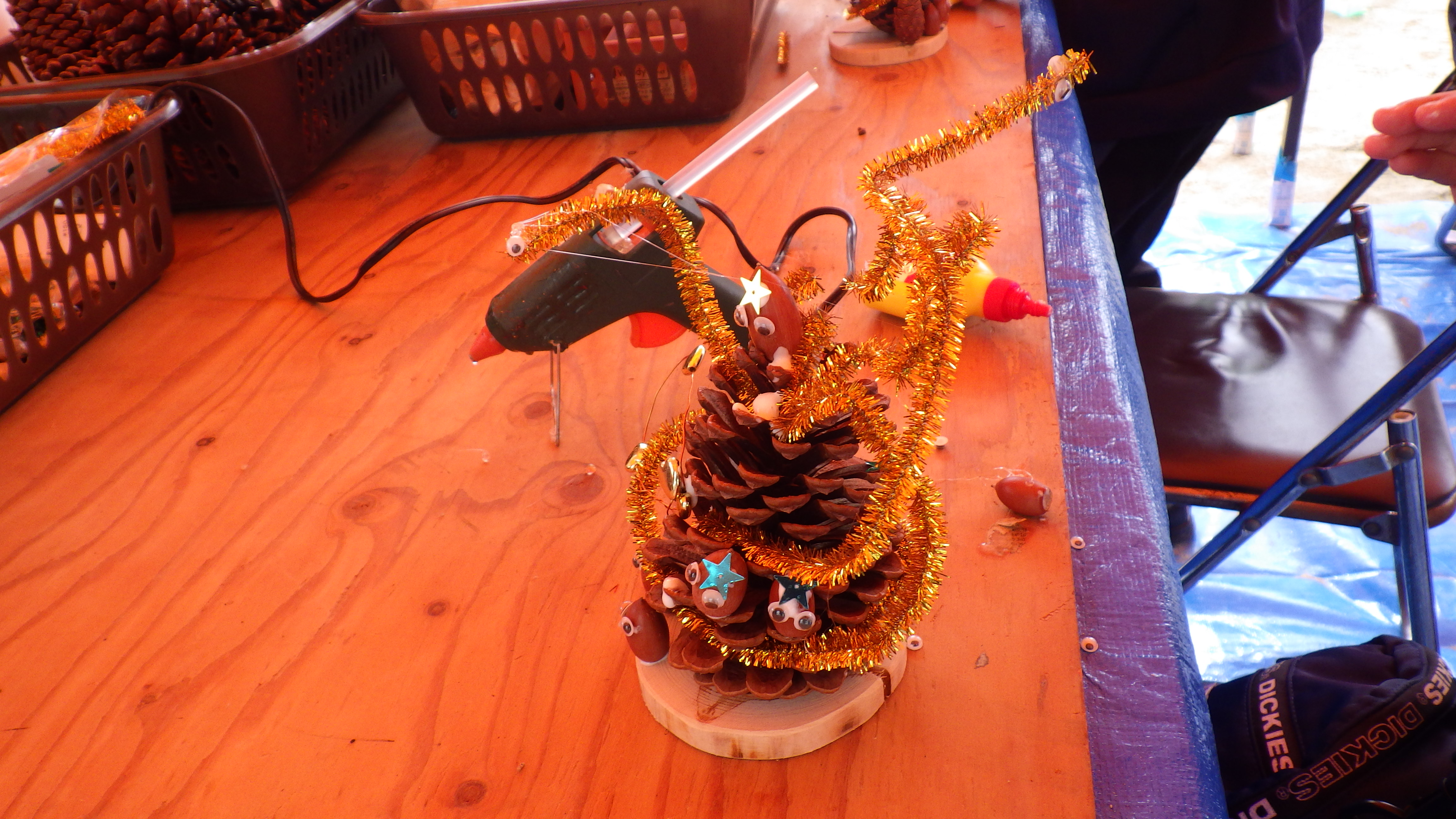 参加者が作成した木工作品の写真