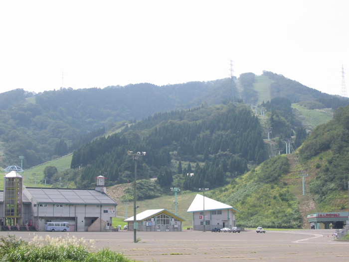 夏の鉢伏山　【鉢伏山】