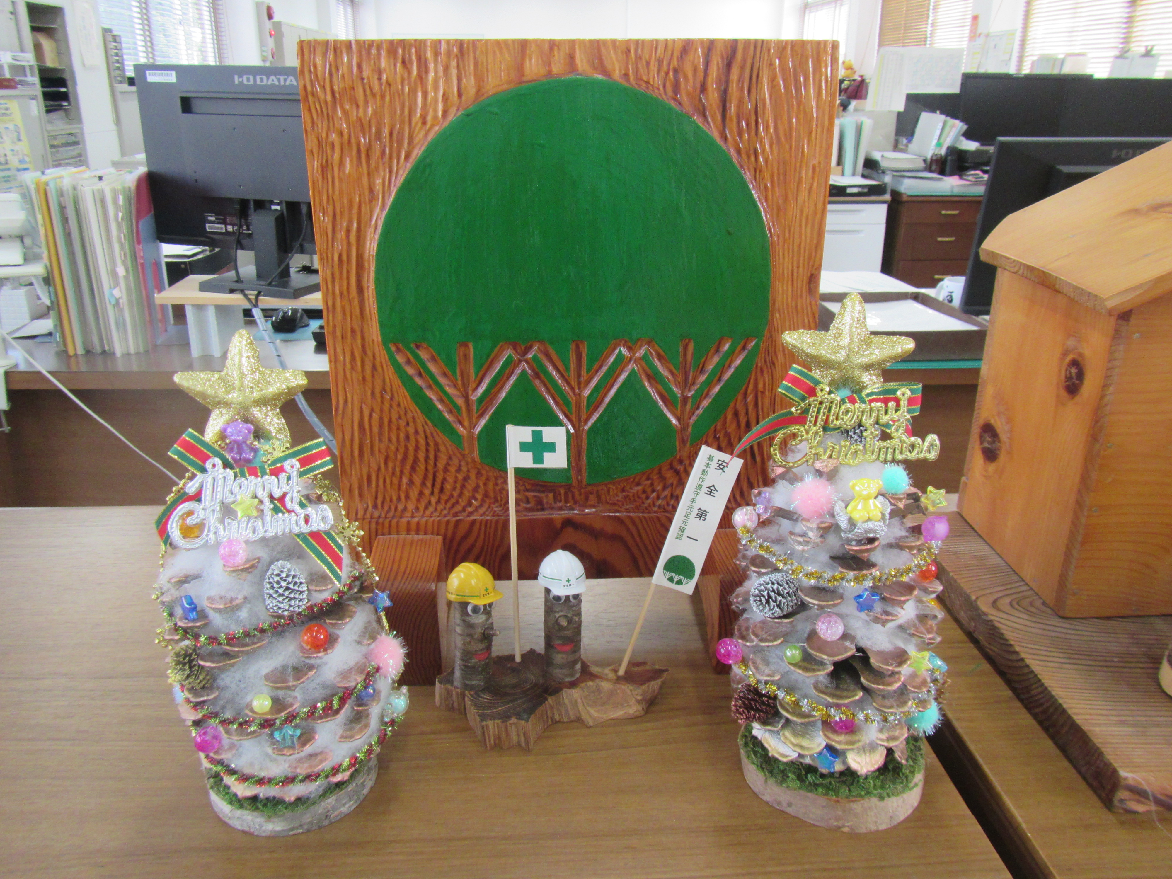 マツボックリのミニクリスマスツリー