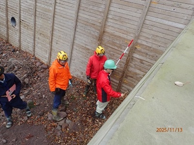 治山林道現場での検査実習