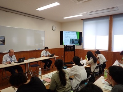 薪炭共用林野について説明の様子