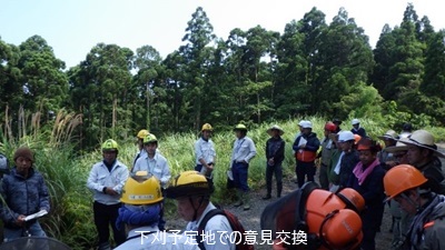 下刈予定地での意見交換