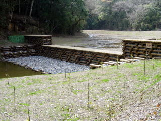 木製ダム