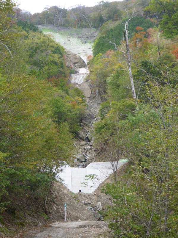 治山ダム山腹工事